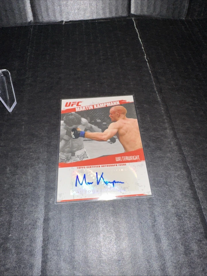 Martin Kampmann 2009 Topps UFC ROOKIE AUTO (Blue Ink) #FA-MK Welterweight RC - Image 1 of 3