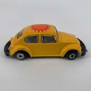 Zee Toys D20 Volkswagen Bug Diecast Toy Car Vehicle Vintage Yellow Sun - Picture 1 of 6