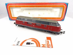Locomotora diésel Märklin 3021 Br V200 220 043-4 de DB en rojo digital, embalaje original, para aficionados - Imagen 1 de 6