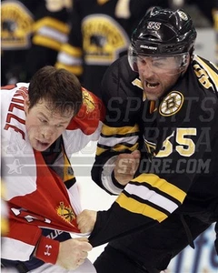 Johnny Boychuk Boston Bruins fights Jack Skille Panthers 8x10 11x14 16x20 1890 - Picture 1 of 1