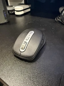 Logitech MX Anywhere 3 S for Mac Wireless Magnetic Scrolling Mouse Only - Picture 1 of 11