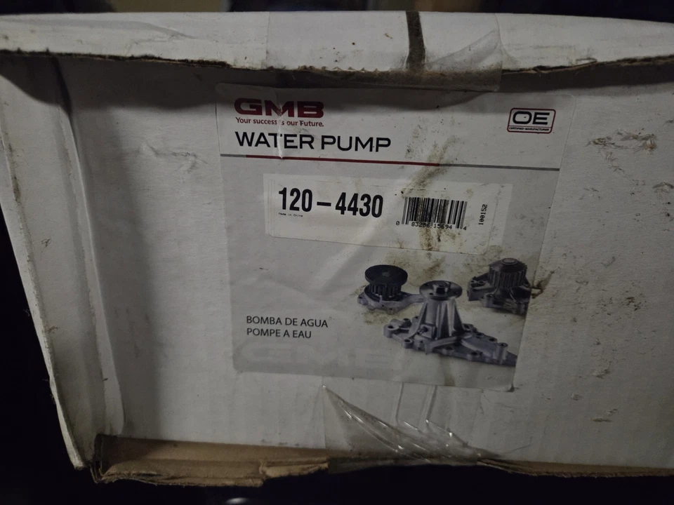 Bomba de agua 120-4430 GMB para camioneta Ram 1500 Dodge Classic Durango 2500 3500 Aspen Foto 1 de 1