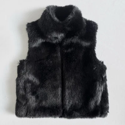 Chaleco Gianni Bini de piel sintética negro para mujer talla pequeña Foto 1 de 4