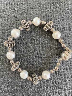 HIGH END*RARE*AMAZINGLY GORGEOUS RETRO GENUINE PEARL MAGNETIC CLOSURE BRACELET!! - Image 1 of 2