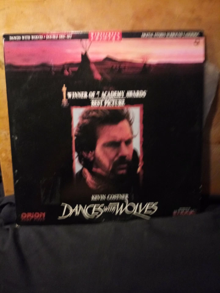LaserDisc: Dances With Wolves Kevin Costner Widescreen - Image 1 of 1