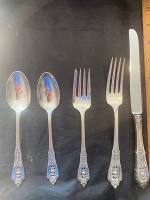 WALLACE PUNTA ROSA PLATA DE LEY 4 AJUSTES CON 5 PIEZAS POR TOTAL 20 PIEZAS Foto 1 de 4