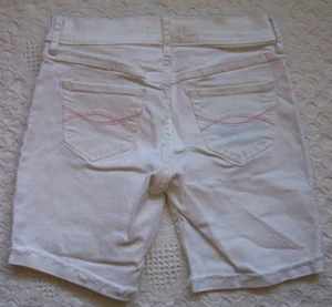 ABERCROMBIE Kids white denim jean capri shorts cuff leg pink pocket accent 11/12 - Picture 1 of 4