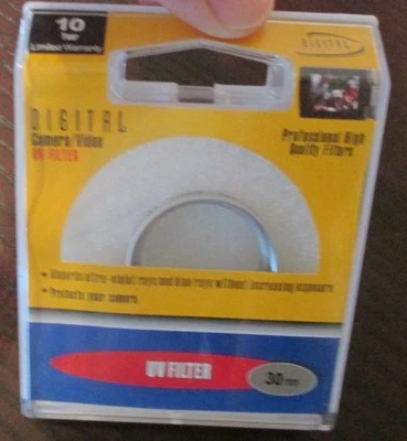 SAKAR UV-30CL 30 MM DIGITAL CAMERA/VIDEO UV FILTER - Image 1 of 2