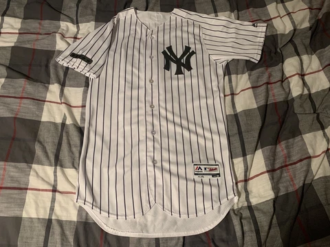 Majestic New York Yankees #99 Aaron Judge Memorial Day Baseball Jersey Size 40 Cover
