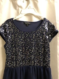 Marineblaues Hi Low Kleid Junior - Bild 1 von 4