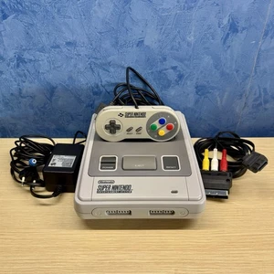 SNES Console Super Nintendo Entertainment ORIGINALE NINTENDO – PAL Con Cavi - Imagen 1 de 7