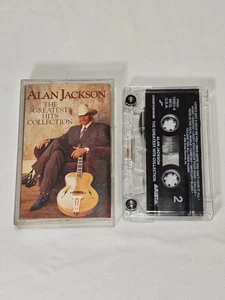 Vintage Alan Jackson Cassette Tape Greatest Hits Collection 1995 Arista Records - Foto 1 di 5