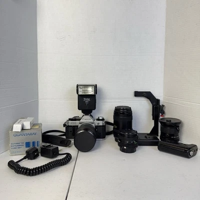 Canon AE-1 35mm Film Camera Multiple Lens Accessories Mount Flash Japan - Image 1 of 4