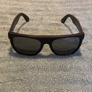 Top piatto nuovo senza etichette by Retrosuperfuture Made in Italy nero opaco - Foto 1 di 10