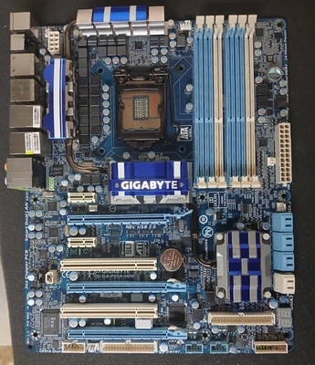GIGABYTE GA-P55A-UD6 (Rev. 1.0), scheda madre Intel socket LGA 1156 (0112) - Immagine 1 di 4