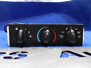 2001-2004 Ford Mustang A/C Heat Fan Climate Control Panel Knobs OEM Take Off S96 - Foto 1 di 10