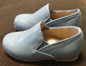 AP Shoes Kids Gray Loafers/Slip Ons Size 22 (US Size 6) NWOT. No Box. - Picture 1 of 5