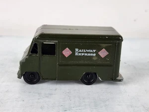 Vintage Tootsietoy Railway Express Delivery Truck Van IH International Metro - Picture 1 of 7