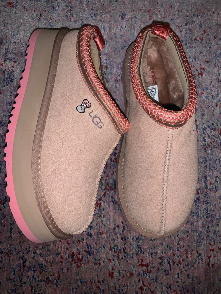 Zapatilla/Arroyo/Rosa Tropical Edición San Valentín Ugg Tazz Love Australia. Foto 1 de 1