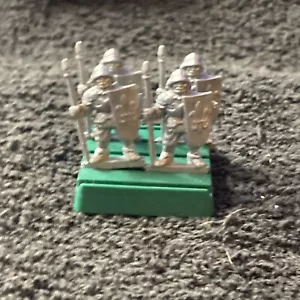 1996 Löwenherz Brettspiel Ersatz Soldaten Silber Minis - Bild 1 von 3