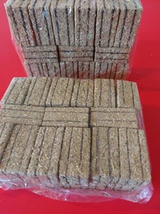GREG'S box of 66 straw bale's 1 1/2in.L X3/4in.w.x3/4in.H. - Picture 1 of 1