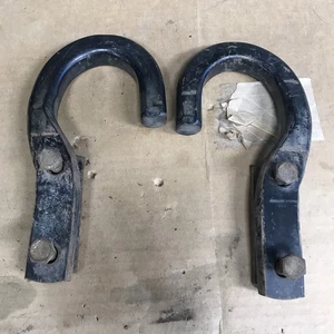 88-98 Chevy GMC OBS Pickup Truck C/K Tow Hooks Recovery Pair Set LH RH OEM BOLTS - Picture 1 of 2