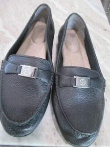 Solid Black Leather Silver Buckle Flats 8W Giani Bernini - Picture 1 of 6