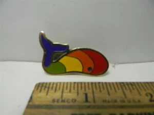 Rainbow Whale Enamel Hat Pin - !3 - A2 - Picture 1 of 3