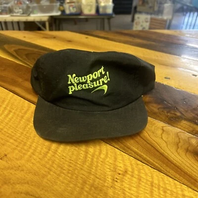 De Colección Newport Placer Cigarrillos Snapback Gorra Gorra Rara Años 90 Inventario Muerto Fumar Foto 1 de 4