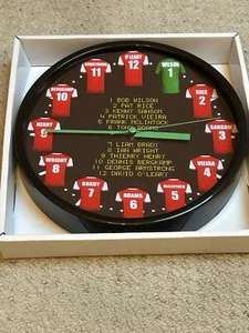 DREAM TEAM FOOTBALL CLOCK ARSENAL CUSTOMISABLE QUARTZ WALL CLOCK - Picture 1 of 4