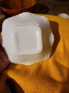 Vintage Milchglas Schüssel englischer Hobnail Rautenmuster weiß Küche - Bild 1 von 8