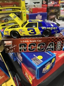 Wrangler Earnhardt Bank - Picture 1 of 4