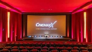 9x Cinemaxx Kino Gutscheine Tickets Wert 150 € inkl Loge+Zuschläge Beste Plätze! - Bild 1 von 4