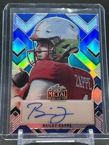 2022 Leaf Metal Draft Portrait Prismatic Blue Bailey Zappe #20/30 - KC CHIEFS - Bild 1 von 2