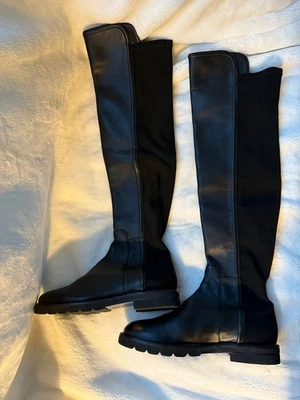 Bota Stuart Weitzman Negra Microstretch/Cuero Sobre la Rodilla EE. UU. 9B/EU39.5 Foto 1 de 4