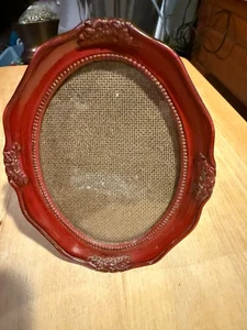 Vintage Faux verziert Mahagoni Holz Floral Oval Harz 3,5" X 5" BILD KANN STEHEN/HÄNGEN - Bild 1 von 3