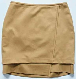 Minifalda en capas camel mercado negro de la Casa Blanca talla 6 nueva con etiquetas - Imagen 1 de 1