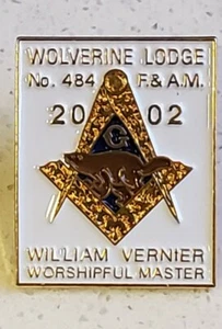 WOLVERINE LODGE No. 484 F. & A.M. 2002 MASONIC PIN - Picture 1 of 3