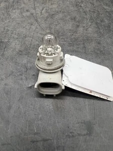 Suzuki Kizashi 2010-2013 OEM marcador lateral lámpara bombilla enchufe conector Koito - Imagen 1 de 7