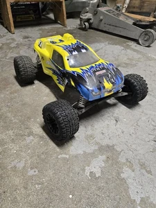 Duratrax Evader Stadium Truck 1 10 Scale Sold As Is - Picture 1 of 13