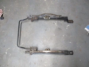 Toyota Hilux front left seat rail runner passenger  2005 - 2011 - Picture 1 of 6