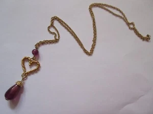 Avon Textured Heart Pendant Necklace Dangle Puple Bead 30" Gold Tone Chain - Picture 1 of 2