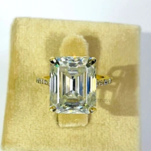 12CT Blanco Roto Corte Esmeralda Diamante Anillo En Oro Amarillo Acabado VVS1 - Imagen 1 de 6