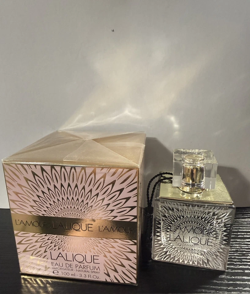 LALIQUE L'AMOUR PARA MUJER-EDP-SPRAY-3,3 OZ-100 ML-AUTÉNTICO-HECHO EN FRANCIA Foto 1 de 3