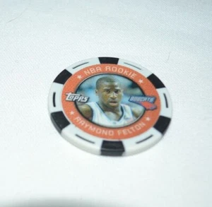 2005 TOPPS NBA COLLECTOR CHIP - RAYMOND FELTON NBA ROOKIE WHITE & BLACK CHIP  - Picture 1 of 3