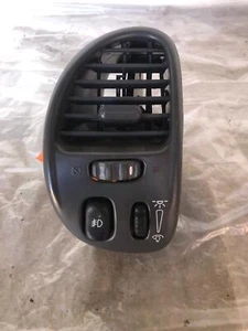 2001 OldsMobile Alero GL Front AC Air Conditioner Heater Vent Left Driver Side - Picture 1 of 21