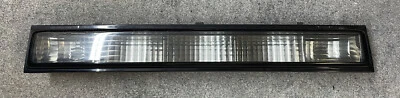 1989-1991 PONTIAC GRAND AM REVERSE LIGHT CENTER TAIL FINISH PANEL OEM 89 90 91 Foto 1 de 4