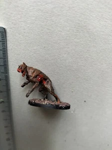 GUARDIAN DOG ZOMBIE PAINTED MINIATURE /VAMPIRE HUNTERS /DARK GATE GAMES/G826 - Imagen 1 de 1