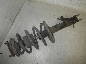 STRUT RIGHT FRONT Nissan Almera (N16) Hatchback 1.5 16V (QG15DE) - Imagen 1 de 1