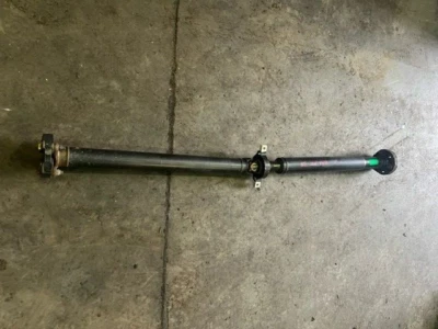 Hyundai Genesis 2009-2012 cupé 3,8 L 6 velocidades M/T eje de transmisión trasero hélice BK1 Foto 1 de 4